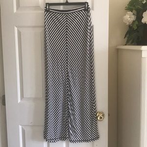LVLX DIAGONAL STRIPE CURVY FIT MAXI SKIRT